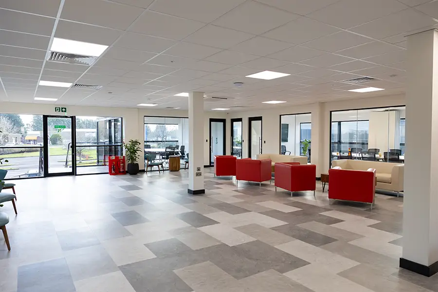 Breakout Space Breakout Space